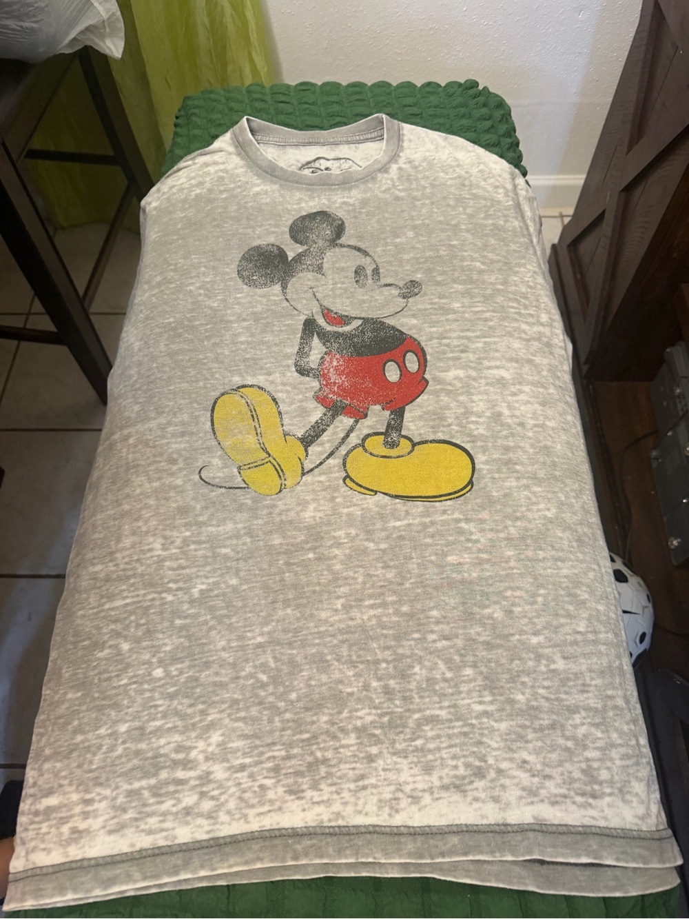 Disney Light Gray Long Sleeve Mickey Mouse Graphic Tee with Red and Yellow
